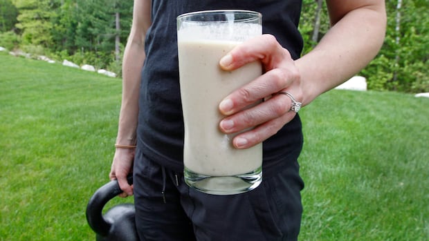 lead-levels-in-protein-powder,-shakes-flagged-by-consumer-reports