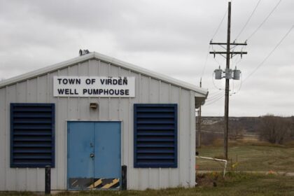 southwestern-manitoba-town-enacts-emergency-response-as-water-supply-runs-low