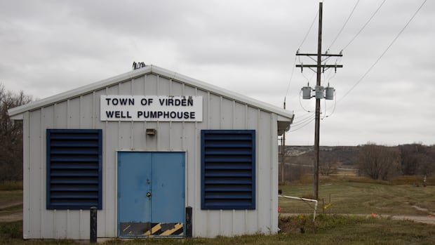 southwestern-manitoba-town-enacts-emergency-response-as-water-supply-runs-low