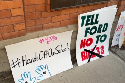 parents-protest-at-ottawa-mpp’s-office-over-sidelining-of-school-board-trustees