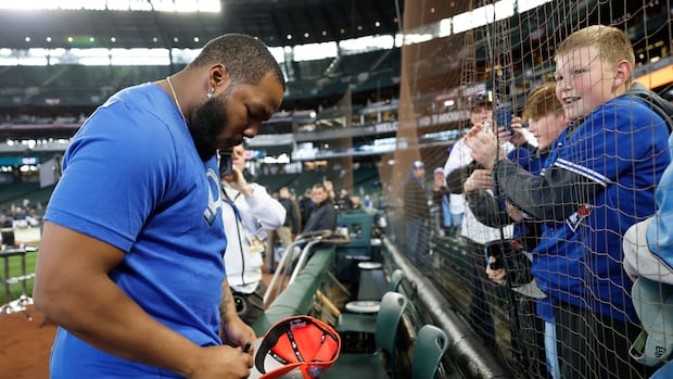 blue-jays-angling-for-3rd-win-against-mariners-in-alcs-game-5