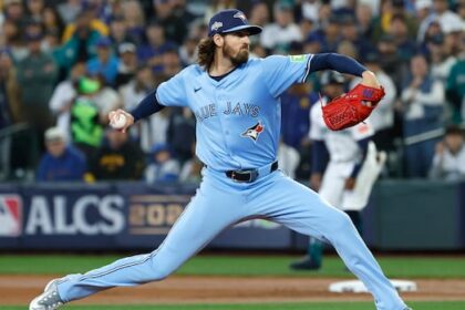 mariners-take-early-1-0-lead-over-blue-jays-in-game-5-of-the-alcs