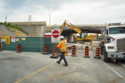 highway-417-lanes,-ramps-to-close-this-weekend-for-construction