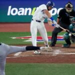 blue-jays-extend-lead-to-5-0-against-mariners-in-game-6