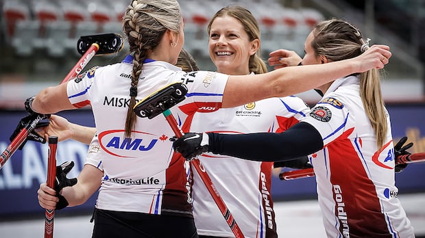 rachel-homan-makes-grand-slam-history,-cruising-to-curling-title-after-early-steal