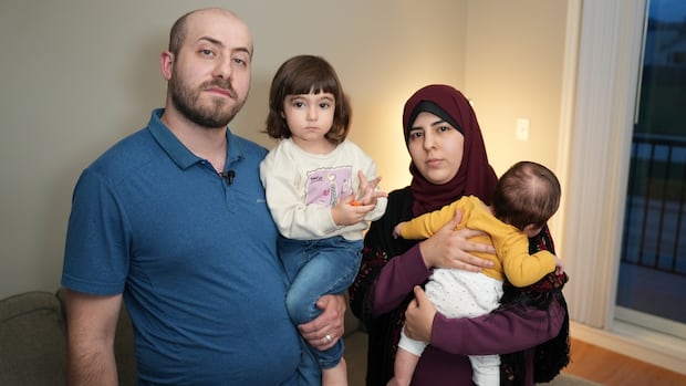 manitobans-waiting-nearly-2-years-to-be-reunited-with-family-in-gaza-say-canada-must-clear-visa-backlog