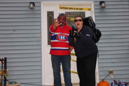 from-checking-candy-to-safety-steps:-how-to-keep-your-kids-safe-this-halloween