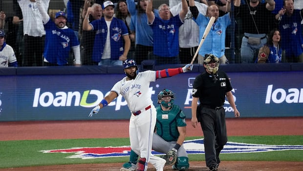 blue-jays-fans-desperate-for-game-7-triumph-with-spot-in-world-series-on-the-line