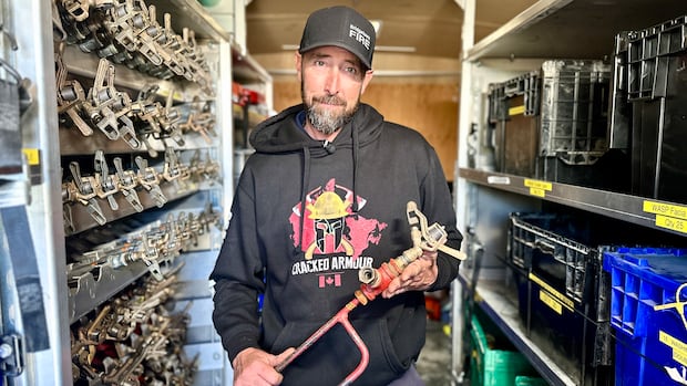 wall-of-water’:-how-sprinklers-are-saving-homes-from-wildfires