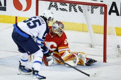 toews-scores-1st-as-a-jet,-scheifele-notches-winner-as-winnipeg-drops-calgary