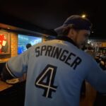 blue-jays-fans-in-ottawa-celebrate-world-series-berth