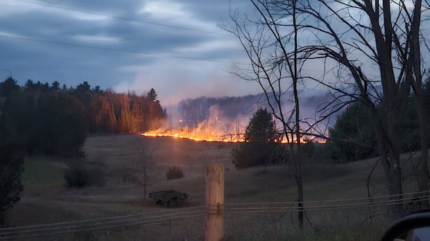 north-frontenac-wildfire-appears-contained,-road-reopens