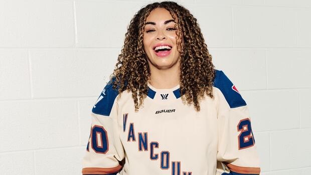 new-pwhl-teams-in-vancouver,-seattle-unveil-jerseys