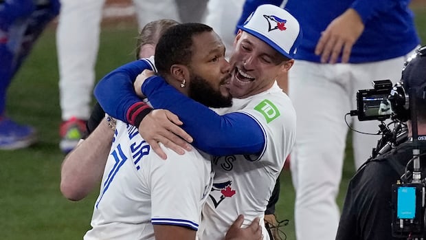 blue-jays-have-the-chemistry-to-win-the-world-series,-says-former-catcher-pat-borders