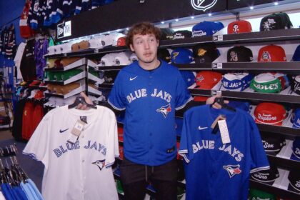 blue-jays-hype-in-full-swing-in-winnipeg-as-team-heads-to-world-series
