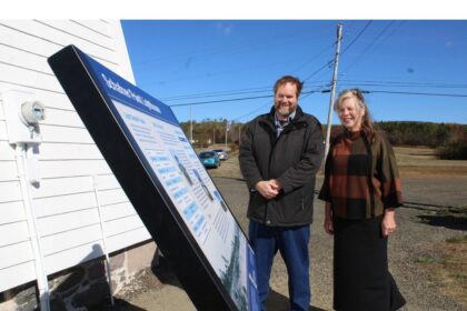preservation-society-donates-interpretative-panel-for-schafner-point-lighthouse