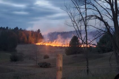 north-frontenac-wildfire-held,-evacuation-request-lifted