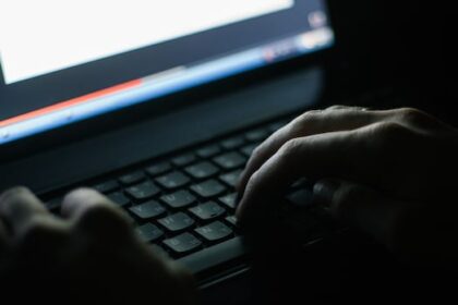 misogynistic-ideas-made-popular-online-are-popping-up-in-canadian-classrooms,-survey-says