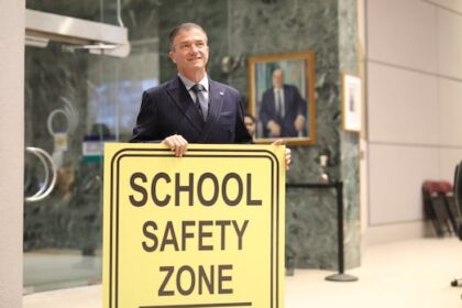 ottawa-councillors-united-in-call-to-save-speed-cameras-in-school-zones