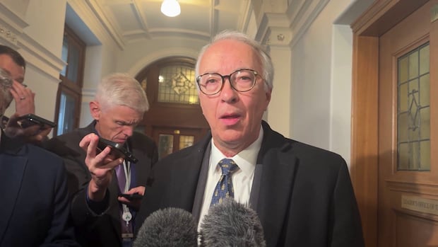bc.-conservatives-management-committee-calls-on-john-rustad-to-resign-as-leader