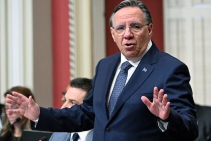 legault-threatens-doctors-with-special-law-if-no-agreement-reached-by-friday