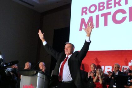 andy-walker:-mitchell-back-in-the-political-arena