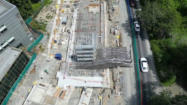 fines-issued-after-worker-falls-to-ground-at-university-of-victoria-construction-project