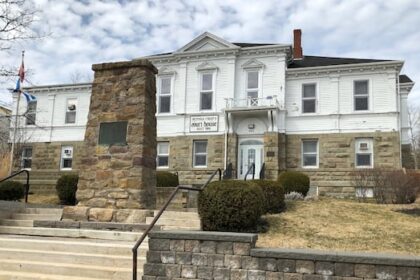 baddeck,-victoria-county-navigate-rocky-road-toward-shared-services-agreement