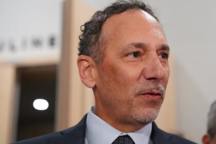 2-doctors’-federations-to-challenge-quebec’s-special-bill-forcing-new-deal