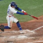 blue-jays-dominate-dodgers-11-4-in-game-1,-make-world-series-history-with-pinch-hit-grand-slam