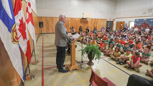 trenton-residents-concerned-about-progress-on-new-school