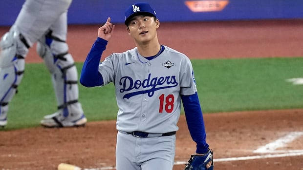 dodgers-defeat-jays-5-1-to-even-the-world-series-1-1