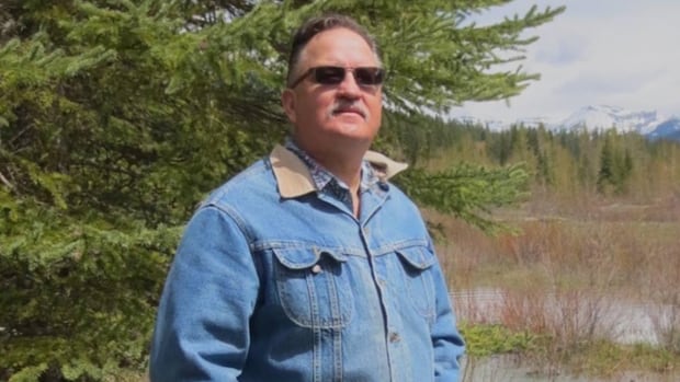 bc.-man-dies-weeks-after-rescuing-himself-from-the-jaws-ofa-grizzlybear