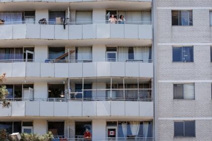 ontario-government-backs-down-on-consultations-to-end-rent-control,-indefinite-leases