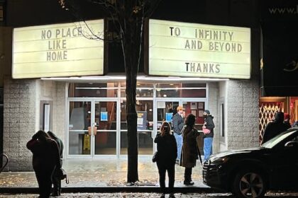 local-group-of-filmmakers-saves-vancouvers-park-theatre-from-closure