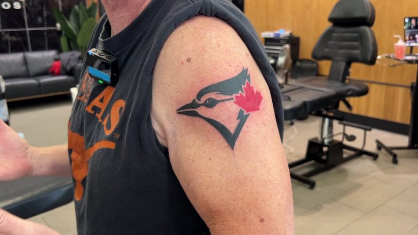 ottawa-baseball-fans-rally-behind-blue-jays