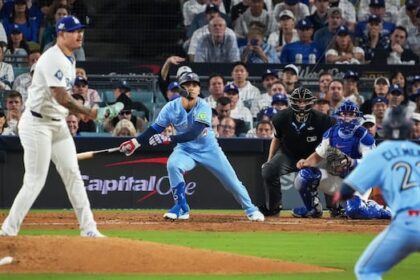 toronto-blue-jays-lead-los-angeles-dodgers-6-1-in-game-4-of-the-world-series