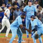 toronto-blue-jays-beat-los-angeles-dodgers-6-2-to-even-world-series