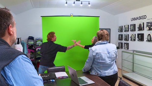 it-feels-like-family:-deaf-artists-collaborate-and-connect-at-new-brunswick-retreat