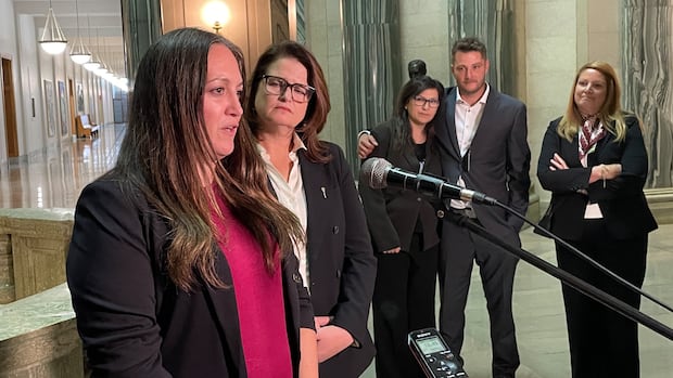 sask.-ndp-calls-for-public-inquiry-into-wildfire-response-as-public-safety-minister-faces-calls-to-resign