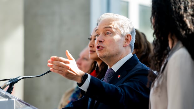 as-budget-looms,-champagne-warns-federal-workforce-must-return-to-‘more-sustainable’-level