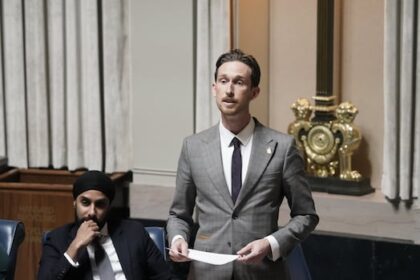 manitoba-mlas-take-turns-imitating-babies-during-display-of-heckling-speaker-calls-‘disgraceful’