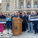 dozens-of-sask.-health-care-workers-rally-for-contract,-better-working-conditions