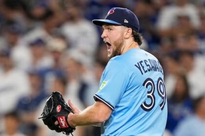 blue-jays-ambush-dodgers-to-move-within-1-win-of-world-series-title