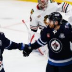 top-line-fills-the-net-as-winnipeg-jets-beat-chicago-in-jonathan-toews’-1st-game-against-former-team