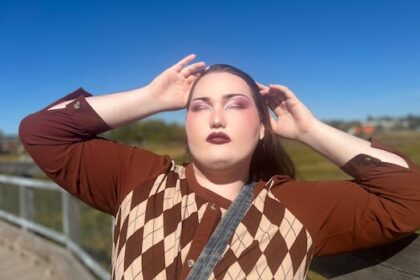 this-indigenous-drag-queen-uses-satire-and-sadness-to-make-you-feel-again