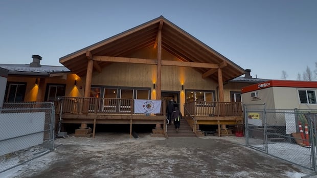 trʼondek-hwechʼin-first-nation-opens-its-$9.8m-elders-complex-in-dawson-city,-yukon