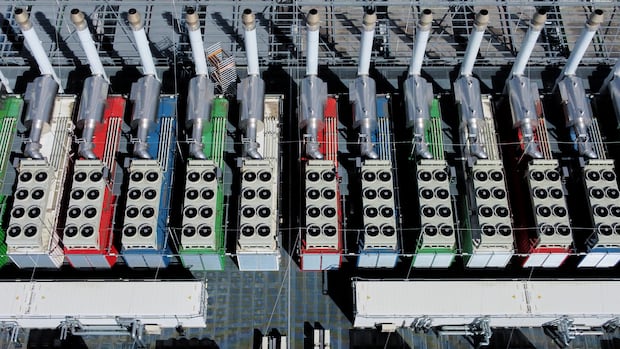 premier-endorses-call-for-servers,-data-centres-to-be-built-in-manitoba