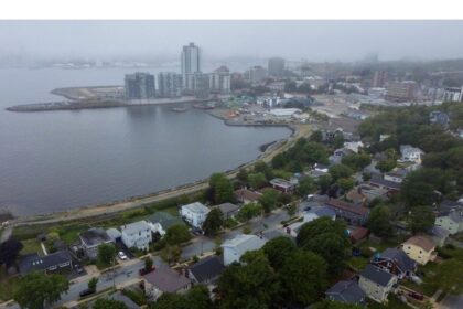 why-wont-province-give-dartmouth-cove-same-infill-protections-as-northwest-arm,-ndp-leader-asks