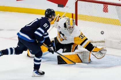 rookie-brad-lambert-scores-1st-nhl-goal-as-jets-take-5-2-win-over-penguins